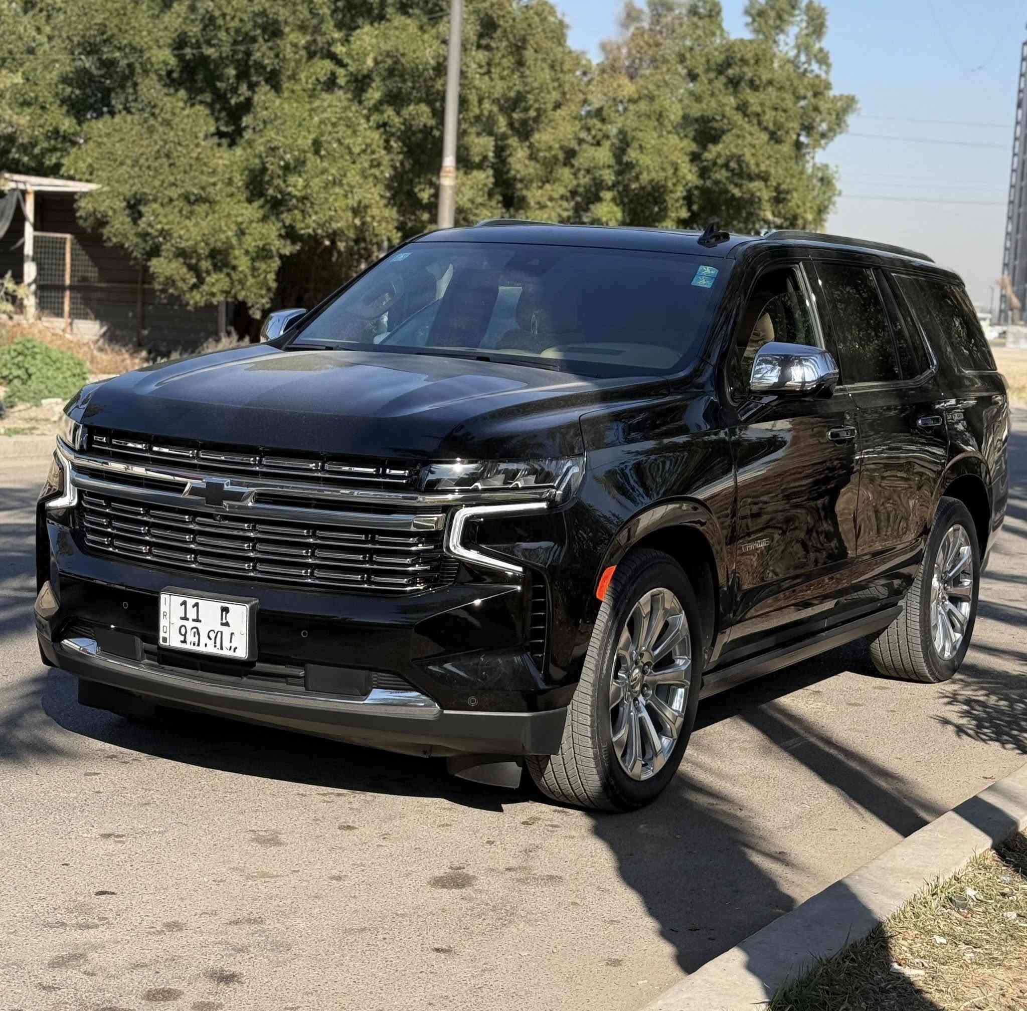 تاهو بريمير 2023 ( خليجي ) وكاله المنصور
كفالة عامة ماشية 10 الف كم حقيقي شرط الفحص
من بارد وصبغ وتبديل او دبل كود 
مغلفه ppf من هيه وزيرو يم مركز GMC 
رقم بغداد جديد سنويه بسمي 
حجم المحرك V8 5.3L  فول مواصفات 
المواصفات /
مفتاح التشغيل بصمة  
تشغيل عن بعد  
بانوراما  
فتح الصندوق كهرباء وبالقدم  
دفع رباعي  
حساسات أمامية  
حساسات خلفية  
لايت زينون + LED  
بك لايت LED  
دخول بصمة ذكي  
حساسات ضغط الاطارات  
اشارة في المرايا الجانبية  
المرايا قابلة للطي كهرباء  
ماسحة خلفية  
تنظيف الكاميرا الخلفية بالماء  
عدد AIR BAG 8  
نوع الكير/ بيانو  
هاند بريك كهرباء دكمة  
دشبول شاشة ديجيتال  
شاشة Apple Car play  
شاشات خلفية ترفيهية  
شاشة عرض على الزجاج الأمامي (Data Show)  
كاميرا دوارة  
5 كاميرات 360  
كاميرا في المرآة الوسطية  
الانارة الداخلية LED  
مقود جلد حياكة  
شفتات خلفية للمقود  
مثبت السرعة Cruise  
المودات والاوامر الصوتية  
شاحن هاتف Wireless  
مخارج منفذ للطاقة  
عدد المقاعد 8  
المقاعد جلد  
حركة المقاعد جميعها كهرباء  
تدفئة وتبريد المقاعد الأمامية والخلفية  
ذاكرة وضعية مقعد السائق  
ثلاجة  
تبريد مناخين منفصلين  
3 قطع تبريد  
أوضاع القيادة Drive Mode  
أوتو هولد Auto Hold  
رادار  
نظام الدوسات كهرباء  
تحذير النقطة العمياء  
نظام مانع الانزلاق  
نظام نزول المنحدرات  
نظام تحديد المسار  
نظام اطفاء وتشغيل المحرك التلقائي 

مكان السياره بغداد السيديه 
للاستفسار الاتصال فقط غير متوفر على الفيس او الواتس
(***********)
