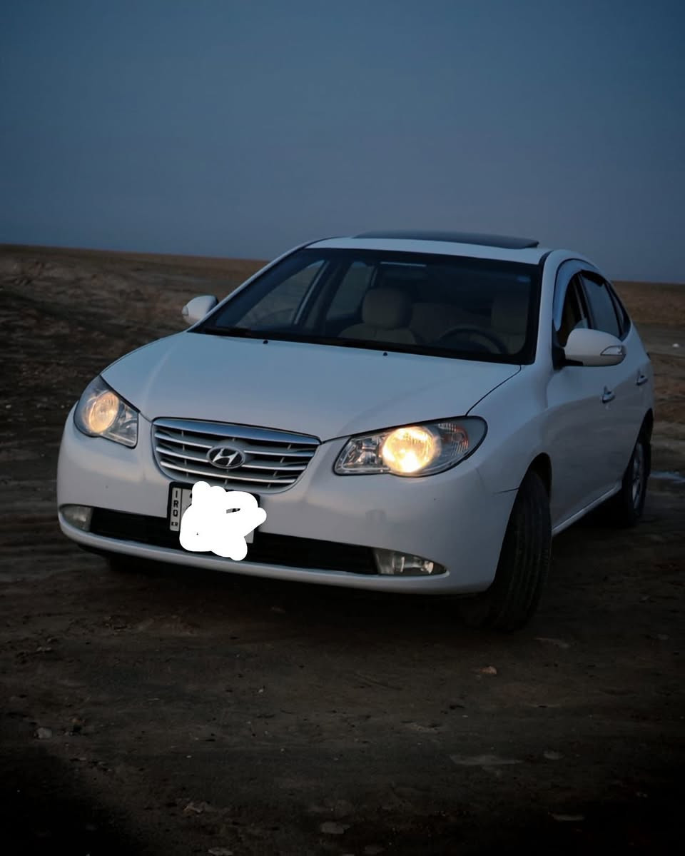 سلام عليكم ورحمة 
النترا موديل 2011 
الون ابيض 
محرك 16 دكشن عالي بدون فتح 
رقم سليمانيه جديد دولي بسمي 
داخل ملكي اصفر 
ويل كروم 
اشاير بل مري شفط 
فتحه سقف سلايت 
سياره كلين بدون صبغ 
سياره مال بيت جاهزه من كلشي 
صدر خلفي امامي جديد 
تواير اربعه جديد 
سياره ستخدام شخصي مال بيت 
نضافه فول وحله من الصور بعد وجاهزه خير وبركه 
بلعافيه ع ياخذها 
سعره 123 وبيه مجال بيع نقد فقط 
مكان سياره صلاح الدين شرقاط 
ملاحضه سونار معاها فحص  ***********
