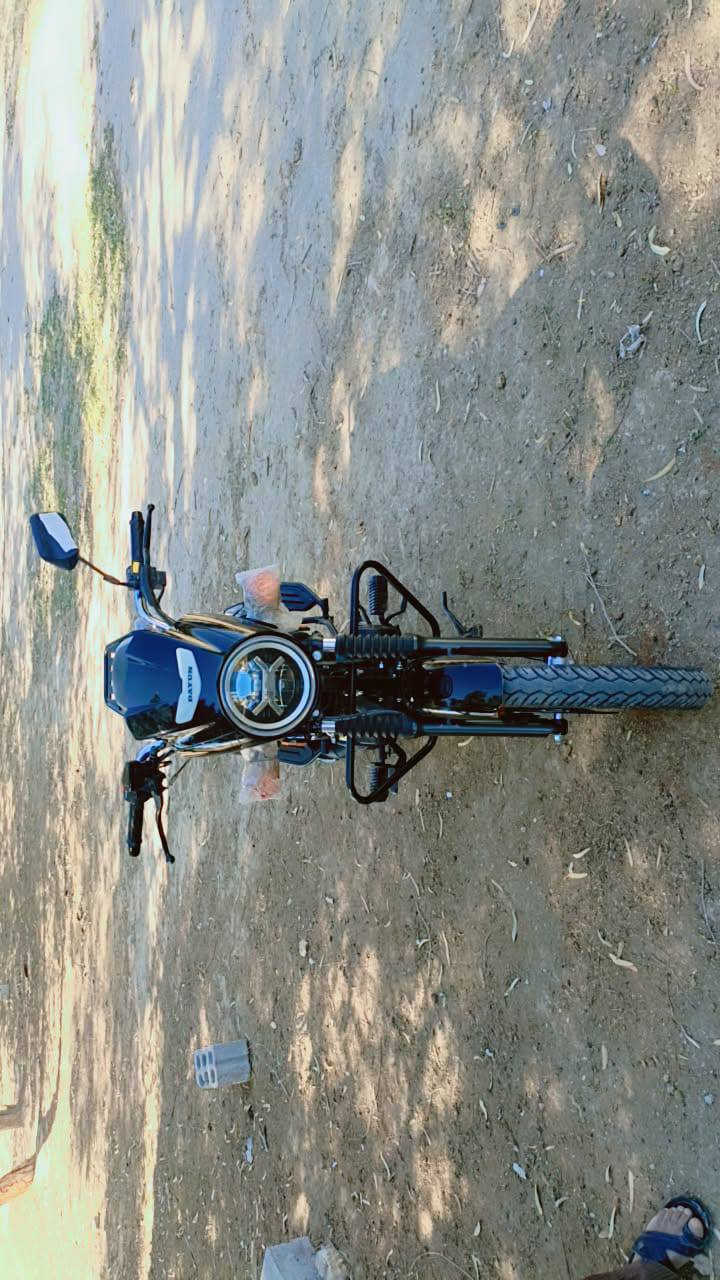 سلام عليكم درجه البيع ديون نفخ موديل 25 وراق سكنر درجه جديده مصرلهئ هوي من طالعه من الوكيل درجه مكفول كفاله عامه شرط علاء وضع الشرك تجي وتشوف بعينك نعومه فول مبيه اي نقص حلاء من الصوره كامله محرك 200 مكفول كفاله عامه السعر مليون 450 وبيه مجال الشراي نتصل وبيك خير ودلل ***********
