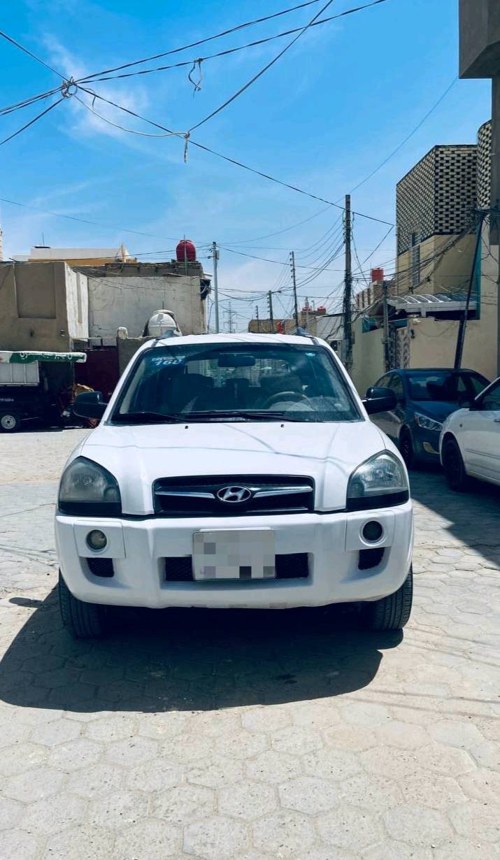 موديل ٢٠١٠ وارد خليجي
بيها قطعتين 