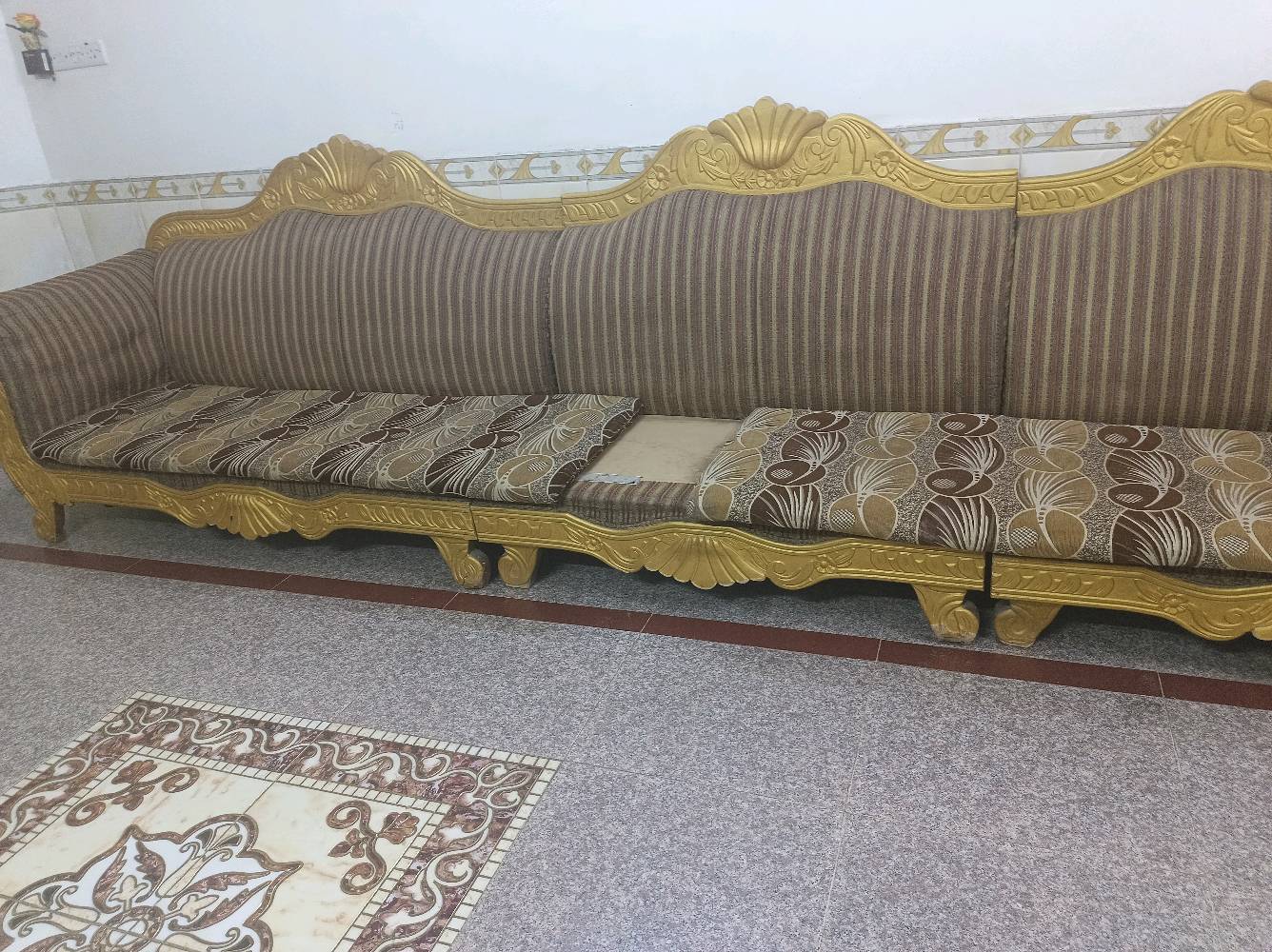 تخم ديوان نضيف تسكام 10مقاعد ملكي المكان الزهراء مناسب