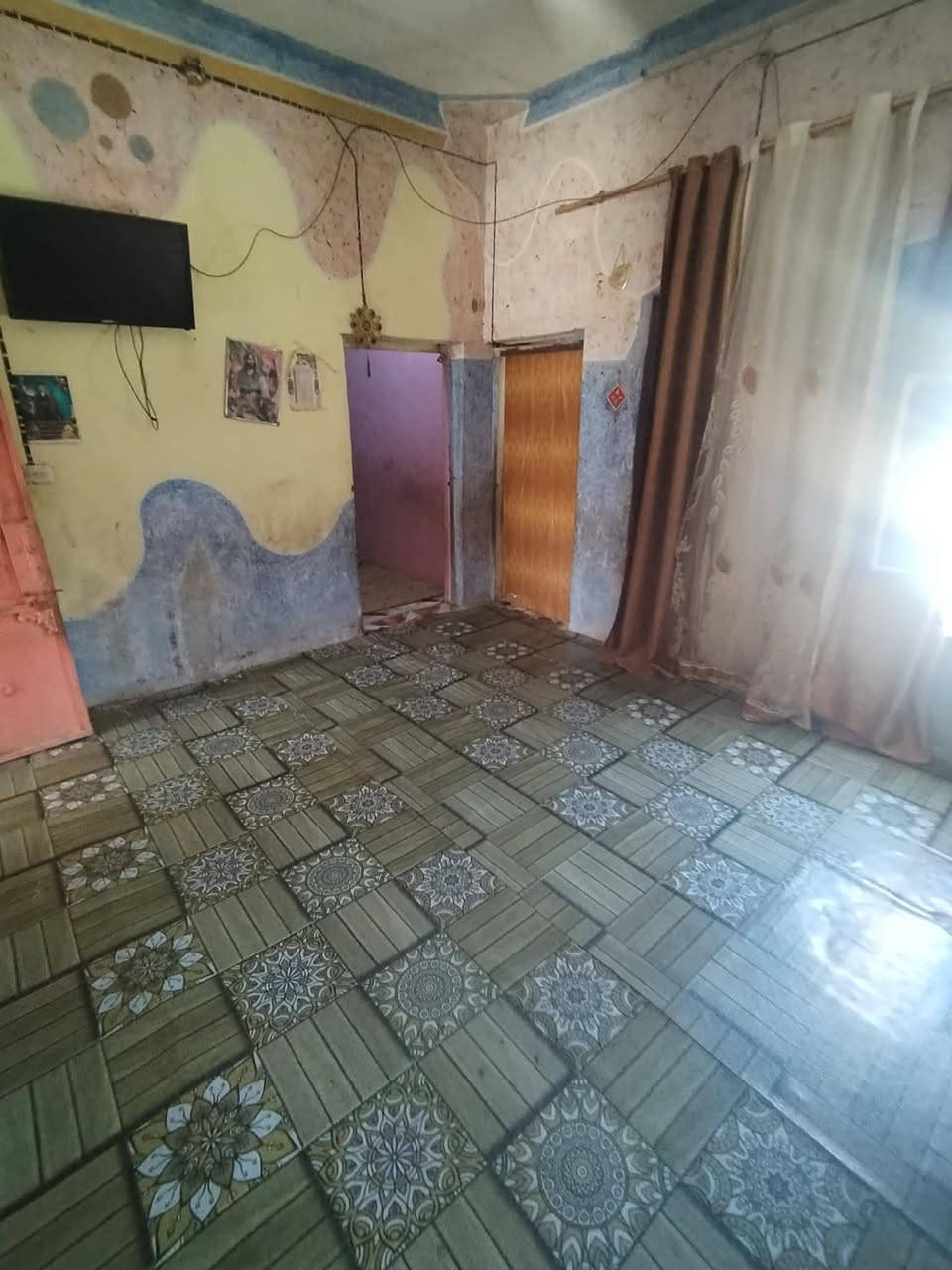 بيت للبيع مكانه  السماوه البوحجر قبل الجسر عل الحولي  البيت مساخته ١٨٠ متر زراعي  مكاتبه فقط  متكون من غرفتين ومطبخ وصاله  والبراني بس اساس  السعر ١٥ وبي مجال ويرهم اقصاد  الشراي يتفضل خاص


**إذا كنت صاحب هذا الإعلان وتريد حذفه لأي سبب، رجاءا أرسل رسالة إلى الدعم الفني**