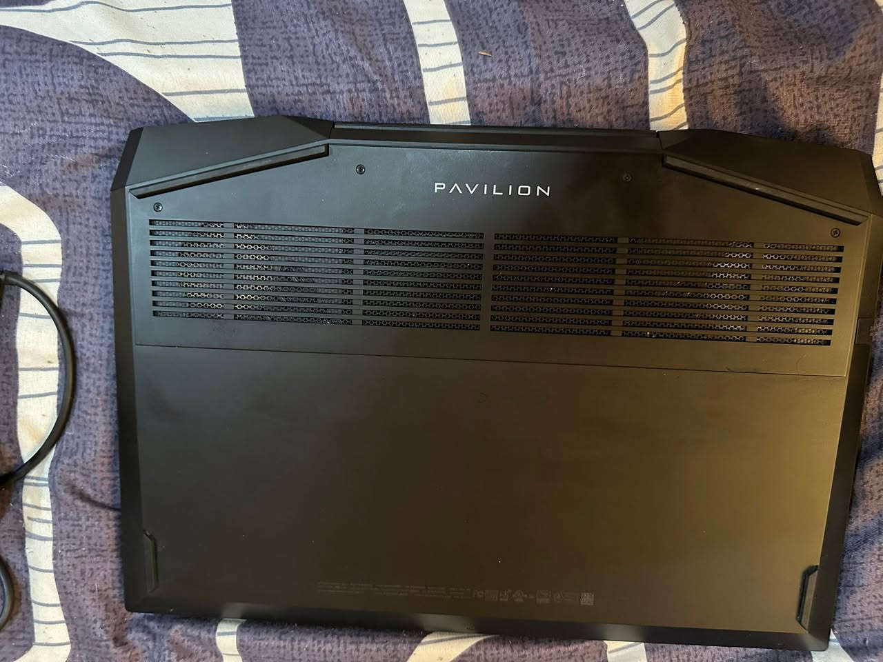 💻 لابتوب جيمنج للبيع - HP Pavilion 15 💻
جهاز ممتاز للألعاب ، البرمجة، والمونتاج!
🔥 أهم المواصفات:
 المعالج: Intel Core i5-10300H (جيل 10 - أداء عالي)
 كرت الشاشة: NVIDIA GTX 1650 (4GB)
 الرام: 8GB DDR4
 التخزين: 256GB SSD (سريع جداً)
 الشاشة: 15.6 بوصة FHD IPS
 الصوت: نظام B&O نقي
✨ حالة الجهاز:
 استخدام أقل من شهر.
 النظافة 100% (أخو الجديد) مع الكارتون.
📍 الموقع: كركوك (يوجد توصيل لجميع المحافظات).
💰 السعر: 550$
📞 للتواصل والاستفسار (أو لطلب باقي الصور):
وتساب: ***********
