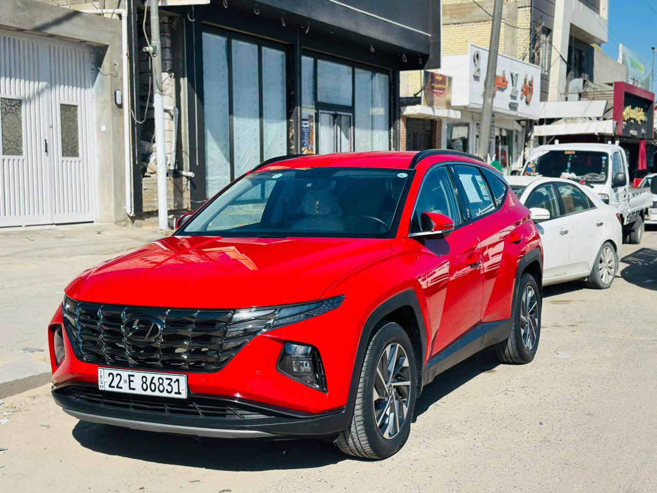 توكسان موديل ٢٠٢٤ وارد خليجي لون مميز السيارة مكفولة كفالة عامة لا بارد ولا صبغ ولا شخوط السيارة على وضع الشركة ماشية ٣٩ ألف حقيقي للاستفسار *********** مكان السيارة النجف السعر اتصل وبيك خير ودلل
