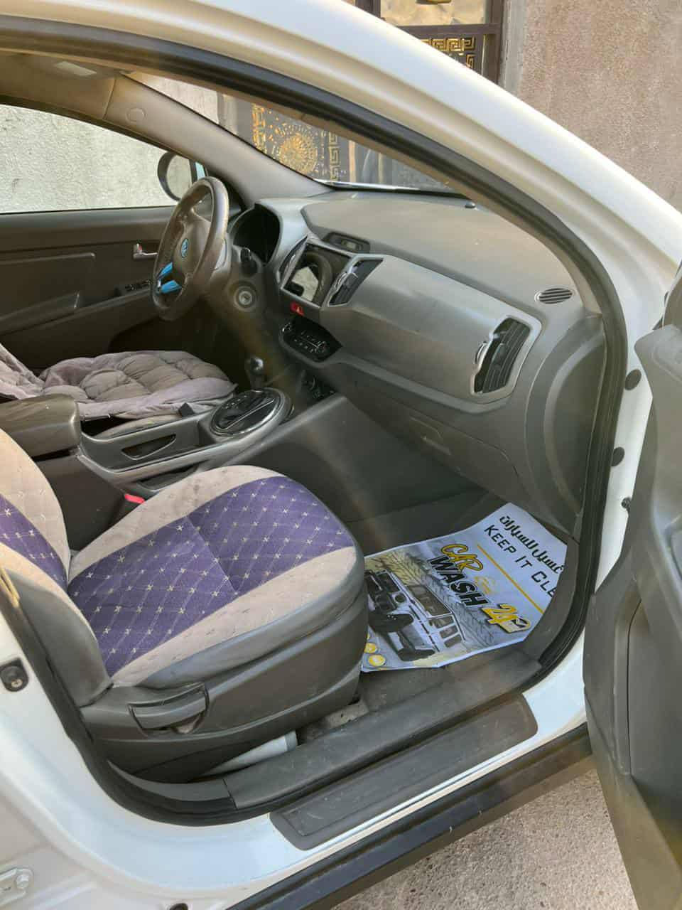 السلام عليكم سبورتج 11رقم ربيل محرك 2400سياره جديده قطعتين سبغ مكفوله من بجم ودواخل سونرسياره موجود ويا صور سعرها 115 وبيها مجال رقم تلفون ***********
