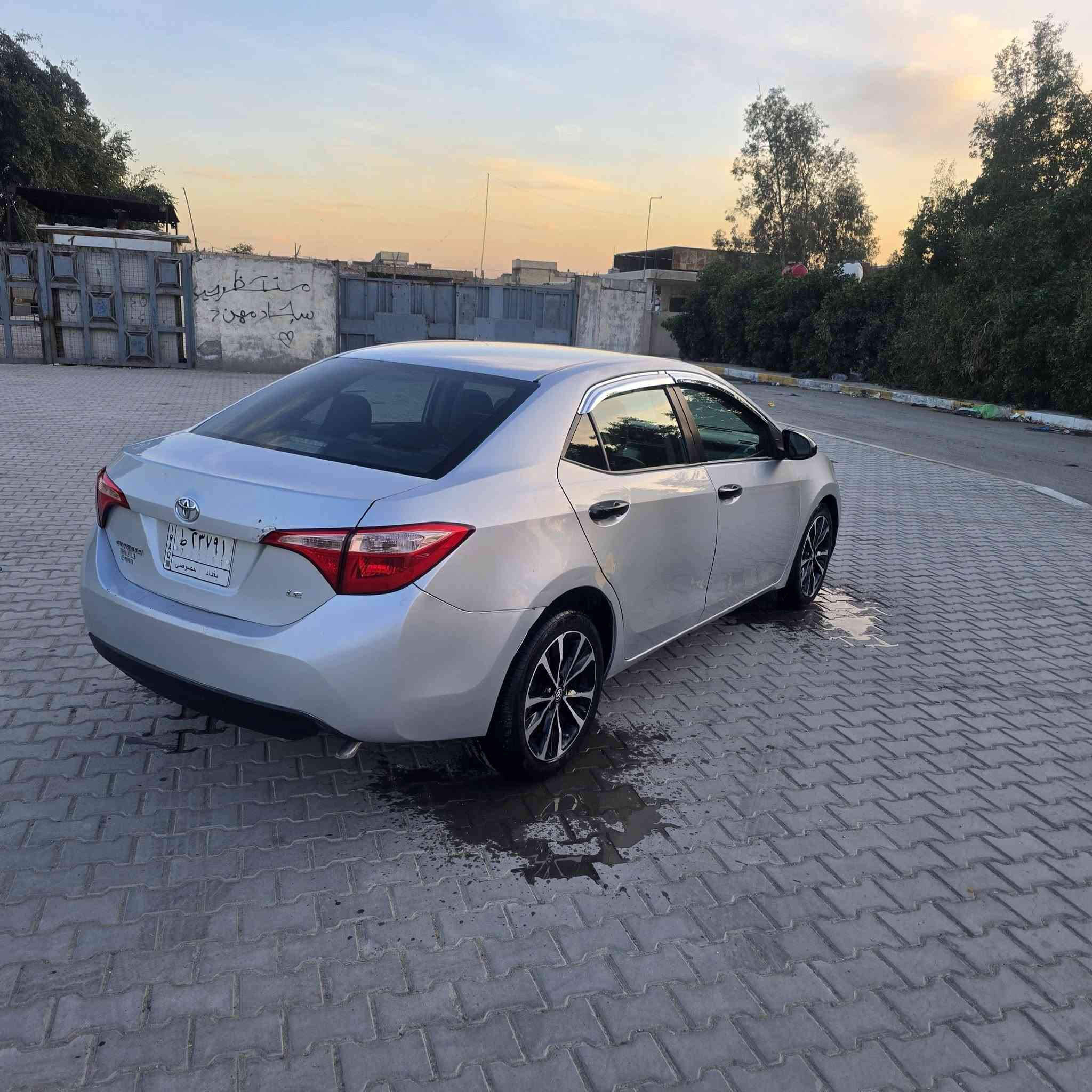 كورلا مديل 2018 امريكي حادث مرفق بصور كير ATMمكفول تبريد صدر تخم تاير كله مكفول ماشيه 124سياره ممتعوبه ابد
سعر 135 ورقه 
محرك 1800   
رقم بغداد باسمي 
العنوان _ بغداد _ 
***********
