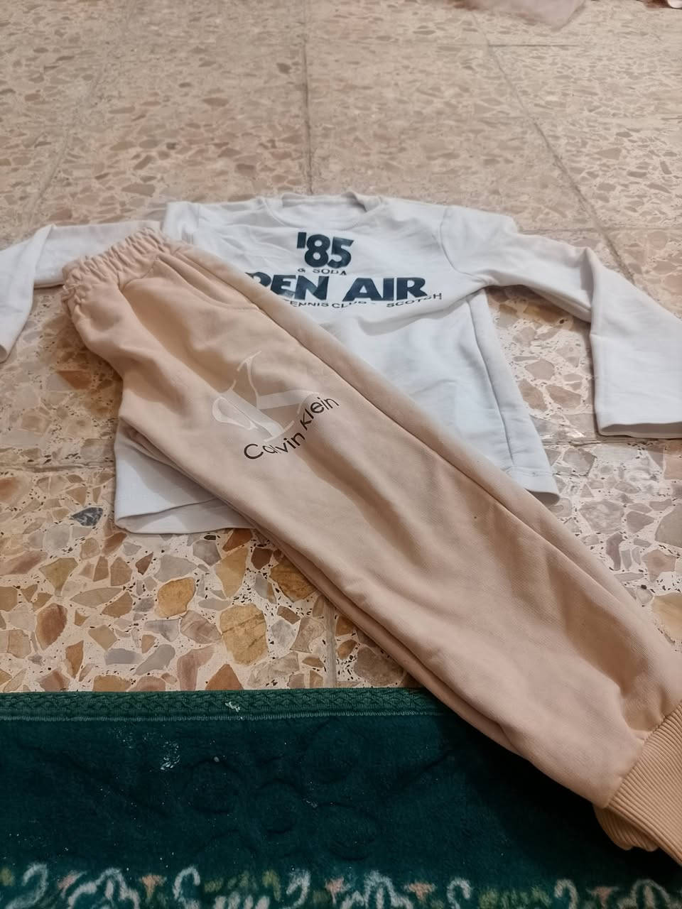 اسلام عليكم هاي ملابس اطفال ورجالي اكو بعد موديلات  سعر القطعه 1000 الف دينار
ول تراك 2000 الف دينار 🔥🌹


**إذا كنت صاحب هذا الإعلان وتريد حذفه لأي سبب، رجاءا أرسل رسالة إلى الدعم الفني**