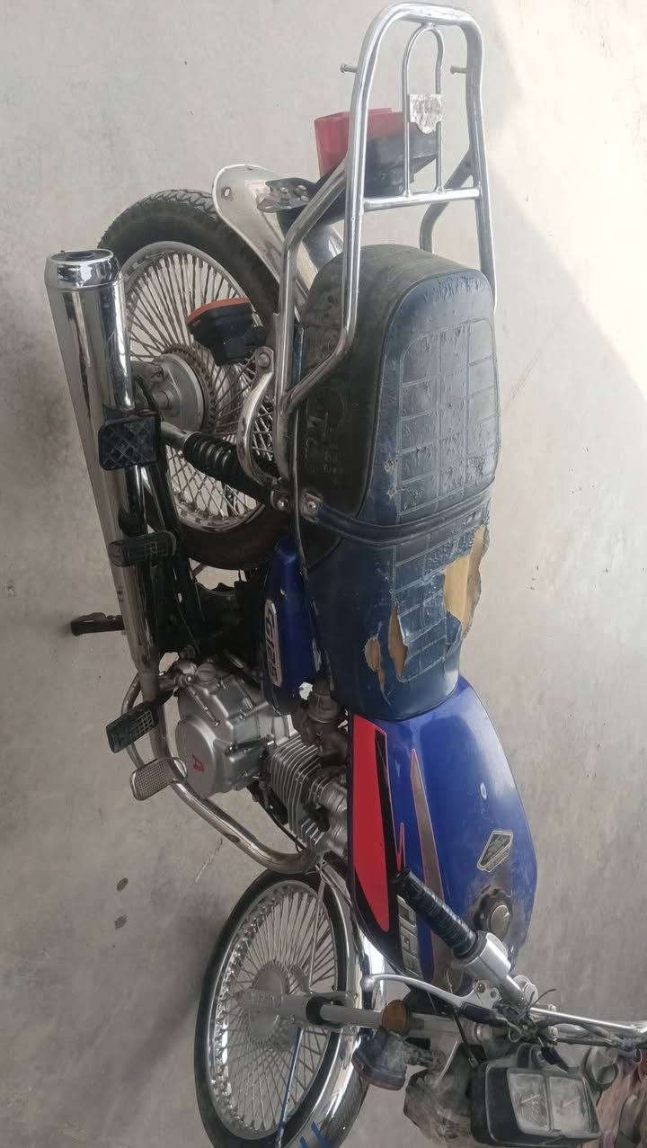 سلام عليكم اربعه كير للبيع مديل 21 أصولي وكيله العارضي *********** مكان النجف  العباسيه
