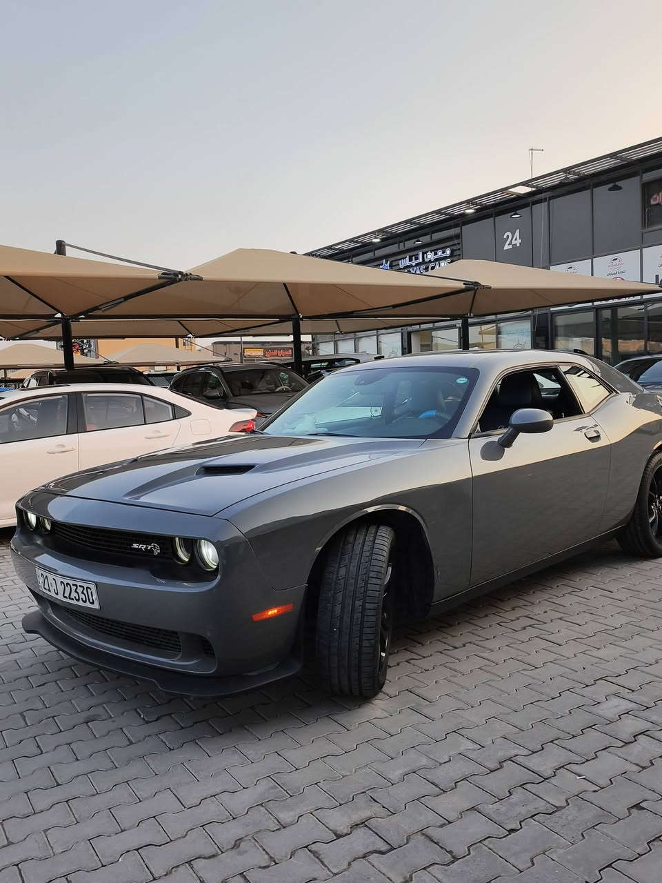 جالنجر 2018 SXT ستة سلندر حادثها جاملغ امامي ب أمريكا بدون ايرباك وبل عراق بيها جاملغ خلفي بدون ايرباك سيارة بيها حالوب خفيف مايبين مكاني كربلاء ب ١٥٥ وبيها مجال للطيبين ***********
