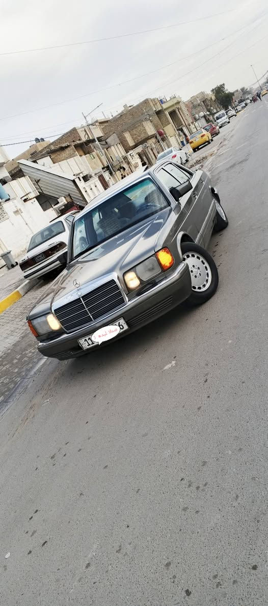 مرخصة الدمن المحترم مارسدس جامبو 300 بلاد رقم بغداد هزه جديد انكليزي سنويه لل2030 بسمي تحويل ثاني يوم المكان بغداد المدينه الصدر تبريد شغال ثلج سلايت روف طكتين شغال كشنات كهرباء جلد اريل كهرباء نضام بريك اي بي اس شغال ريمون سنتر لوك اربع ابواب شغال كله مكينه لا تنقيص ولاتبخير كير جديد كهربائية كله شغاله سياره احله من الصور مال جناي السعر 65وبي مجال  رقمي للتواصل..***********..
