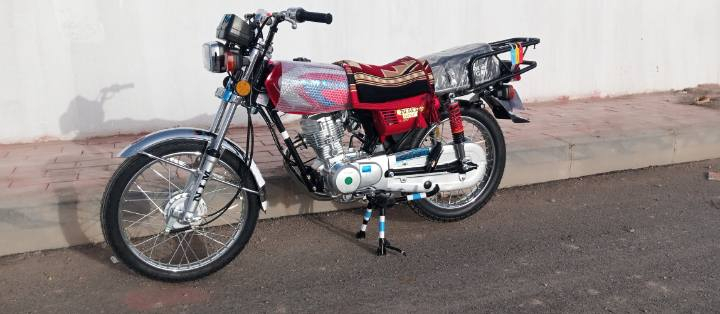 سلام عليكم دراجه للبيع نامه شبه اصلي اوراق سكنر خمس اوراق للبيع كفاله عامه موديل 2027 دراجه على وضع شركه برغي ما مفتوح بيه مال جناي صارلي سبوع من بدلت دهن
سعر 850 مكاني شطره هاذه رقم الهاتف ***********
