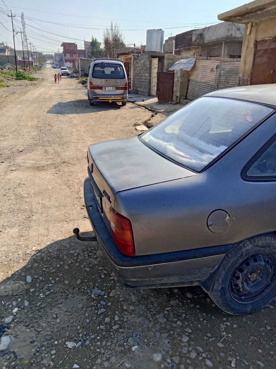 اوبل فكترا حجم 20موديل 1989
محرك وكير شرط بس دوأر مصلحات 

هزه وسنويه ال2031بأسمي تحويل ثاني يوم 

سيارة جاهزة من كلشي السعر ٣٥بيها مجال 

العنوان موصل جانب الايمن مشيرفة الثانية

***********

***********
