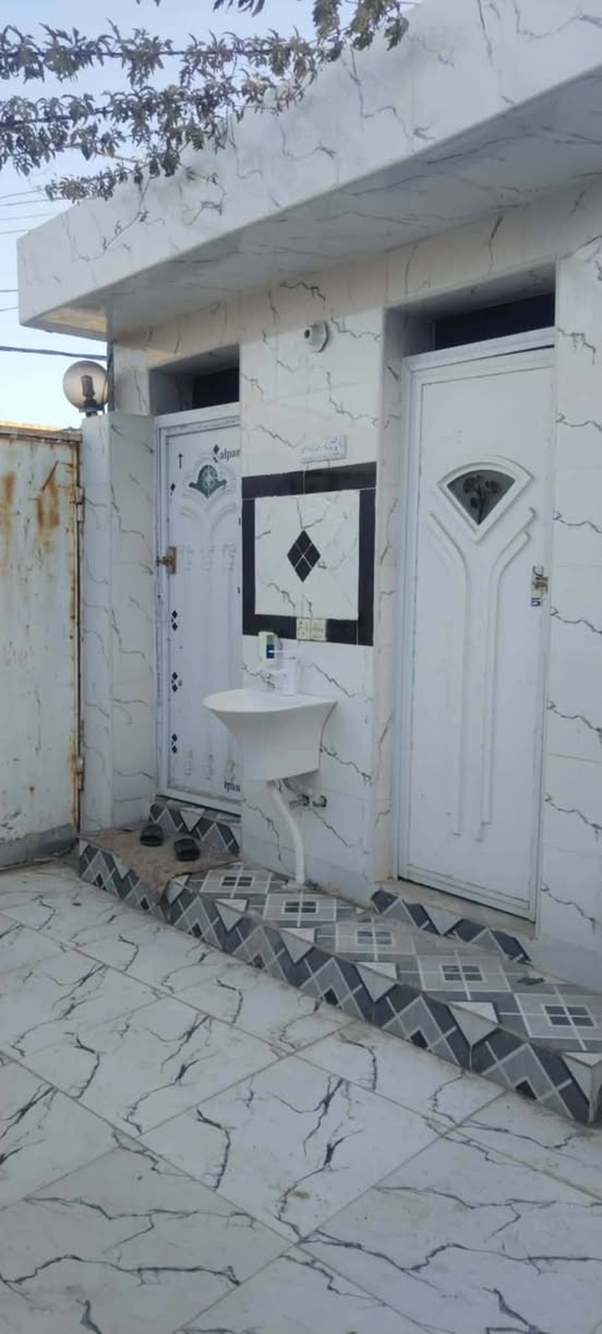 السلام عليكم ورحمة الله وبركاته
للبيع بيت ركن نظيف ومرتب زراعي
المساحه ٣٠٠ متر
مقابل المجمع السكني بوابة المثنى الحولي ال معالي
تفاصيل أكثر واتساب *********** أو مراسلة الصفحه
