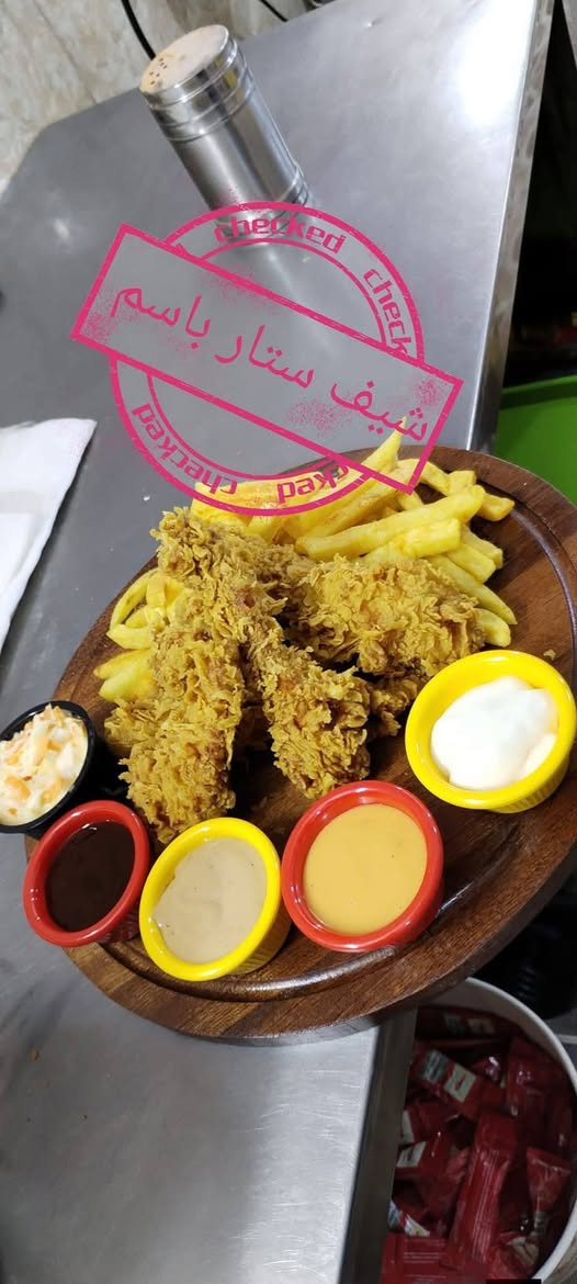 السلام عليكم.... متفرغ للعمل.....
شيف سناكات .. وكنتاكي وصلصات بأنواعها..           ومقبلات بأنواعها ..وبيتزا ولحم بعجين بأنواعها....  
وطباق غربيه بأنواعها ..وبركر بأنواعها... وكص لحم ودجاج فحم وغاز. شد تشريح تنزيل ..دجاج صاطور ..عرايس..
والمنشور كله شغلي ...  
متفرغ للعمل رقمي ..***********
