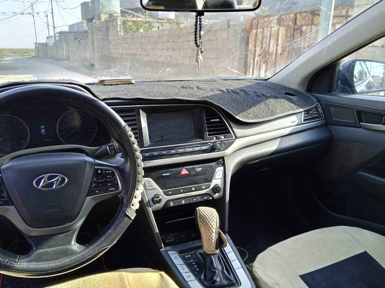 السلام عليكم النترا ١٧ فول لمتد واحد على واحد وارد كندي تحويل ثاني يوم رقم ديالى تبريد مركزي تدفءه بل كشنات وبل ستيرن كشنات كهربائي السعر ١١٥ ويبه مجال حك الجيه 
ستفسار ***********.
