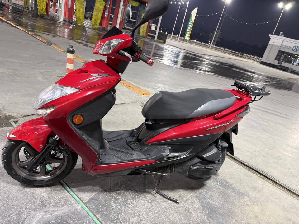 السلام عليكم
سكنس لد يابانية قبق نفخ  ستان حساس مكفولة من كلشي

شلعة ومعدل خير من الله فقط الكيلو متر واكف وما سويته لان كهرباء مكاني بغداد البلديات ***********
