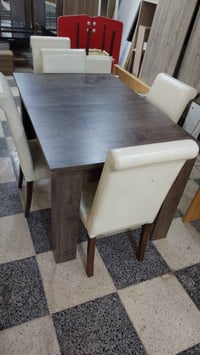 ميز طعام • خشب • ٦ كراسي