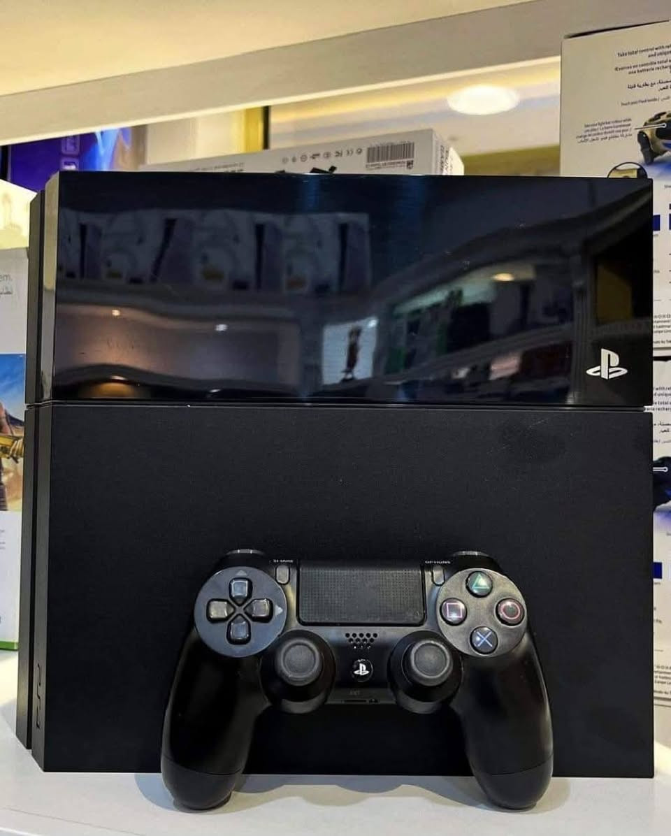 بلي ستيشن 4 سلم اون لاين كامل ملحقات جوستك واحد السعر ب 200 
بلي ستيشن 4 برو اون لاين كامل ملحقات جوستك واحد السعر ب 250
بلي ستيشن 4 فات مهكر نظام 9 كامل ملحقات جوستك واحد السعر ب240
بلي ستيشن 4 سلم مهكر  كامل ملحقات جوستك واحد السعر  ب  260
كل الاجهزه 
الذاكرة 500gb ما عدا البرو واحد تيره 
لمعرفة التفاصيل والحجز
فقط واتساب ***********
