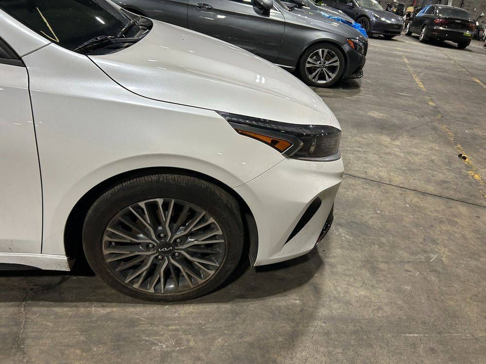 تخم ويل كب نظيف GT line
بدون تايرات وحساسات
بدون مراوس 410 الف
***********
