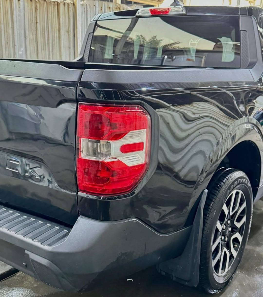 السلام عليكم فورد مافرك موديل 2023  هايبرد  ضرر جدا بسيط بجم كبس صور الحادث مرفقة السعر 170$ للاستفسار ***********
