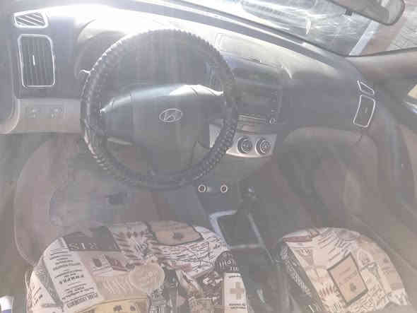 السلام عليكم 

النترا مقدس 2010 

وارد امريكي كير عادي 

سنوية جديده ورقم جديد

للبيع او مراوس 

مكينه خير من الله محرك 2000 سياره جاهز من كلشي 

السعر ( 70 ) وبيها مجال 
المكان بغداد مدينه الصدر 

***********
