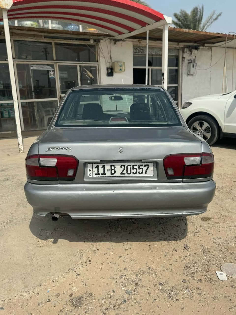 بروتون ٢٠٠٢ سياره حلوه ما بيها نقص مكان السياره بغداد ***********   السعر ٣٥
