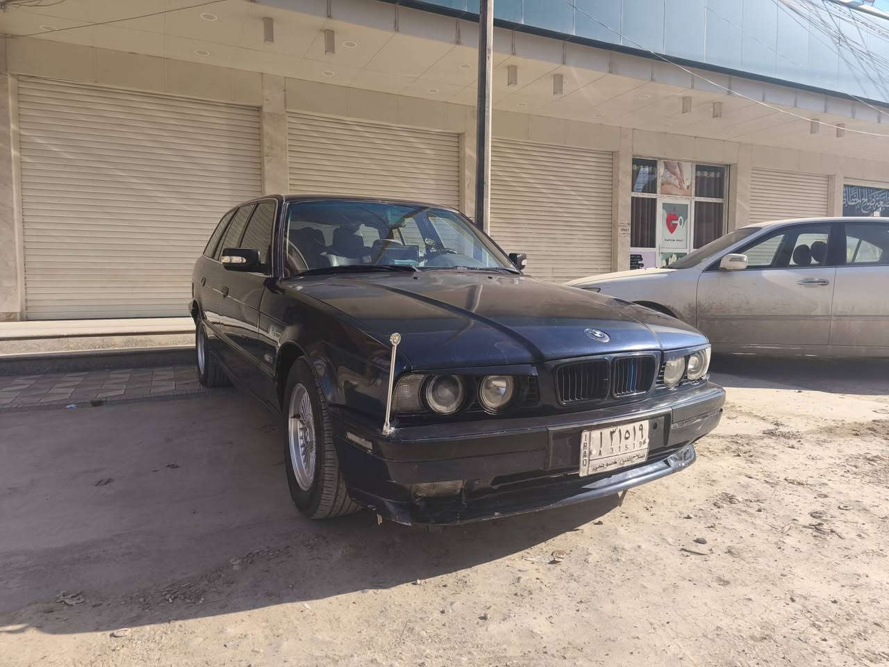 السلام عليكم 
للبيع او مراوس بيأم 525 ستيشن بانوراما موديل 1995 بيها قطع صبغ بدون ضرر ولا دواخل 
للاستفسار *********** اتصال او واتساب 
العنوان سامراء
