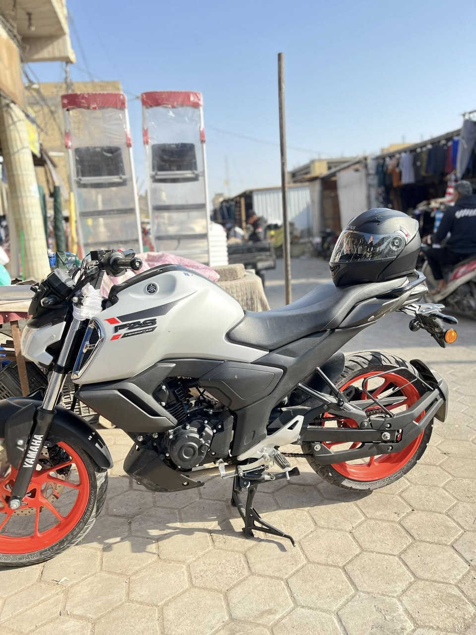 دراجه للبيع ياماها مكاتبه فقط رقم الهاتف ***********
