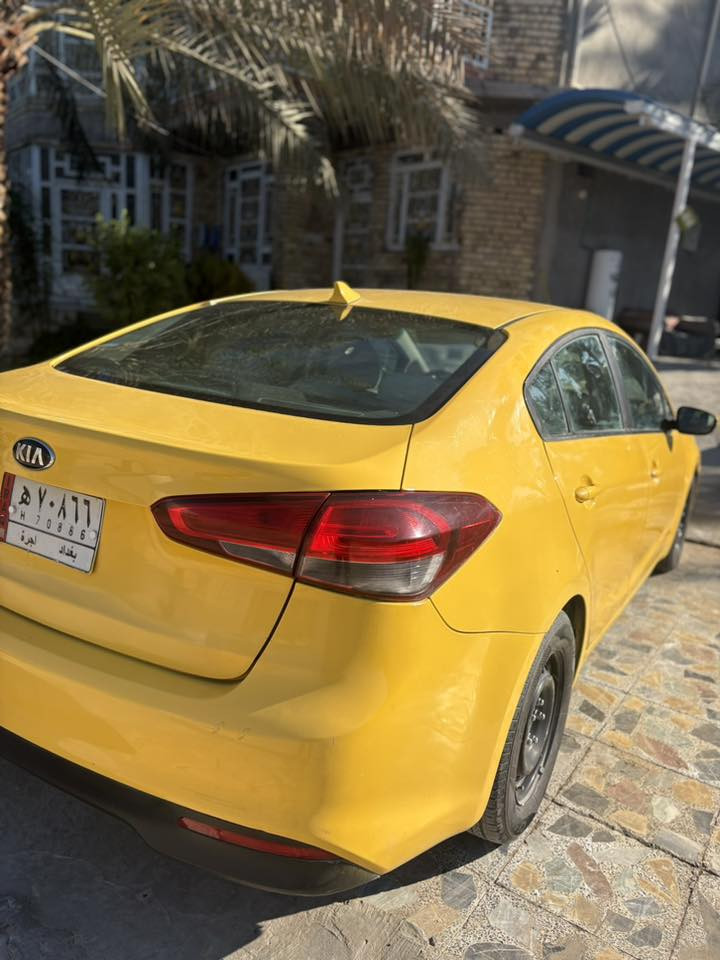 فورتي ٢٠١٧ امريكي حادث خفيف   بيهه قطعتين تبديل جاملغ وبنيد نفس اللون سياره جاهزه مكينه كير  تخم تاير جديد تبريد ثلج بيهه منضومة غاز مذكوره بالسنويه  السياره صبغتهه نضيفه السعر ١١٧ ورقه وبيهه مجال العنوان بغداد  ***********
