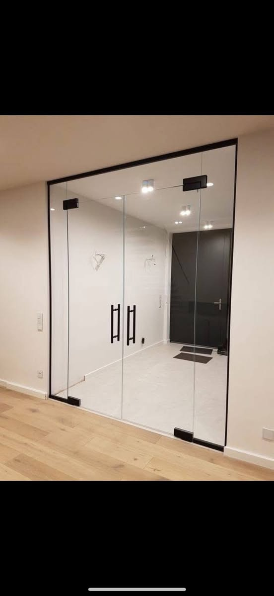 اضافة الى اعمال المنيوم نعمل في مجال واجهات المحلات اسعارنا جمله ماعليكم الى الاتصال على الرقم نصلكم لااخذ القياس السماوه شارع الخناق مدخل الصياغ 
***********
