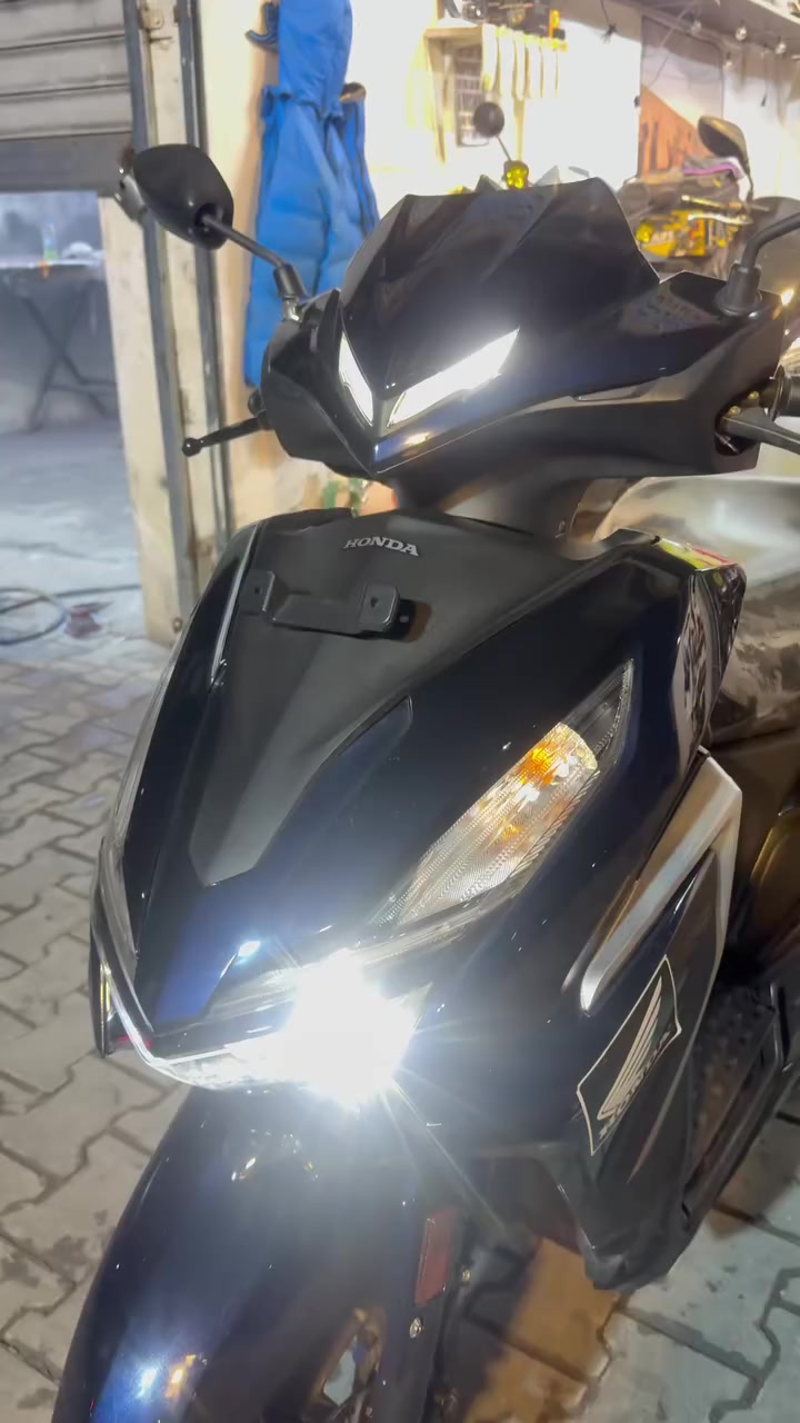 هوندا كرزلا ياباني اصلي مرقمه بغداد  معرض كريم الربيعي بغداد فضوه عرب ***********
