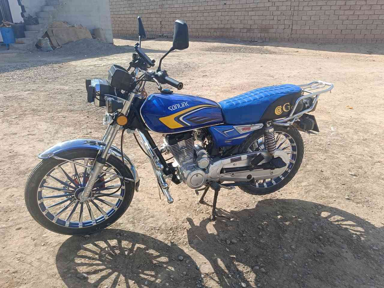 اسلام عليكم مطور للبيع موديل 24محدث 25محرك 150ماطخوخ صبانه شرط من الوي للويل فقط بيه ركله بل ويل ولباغي كلو شرط***********
