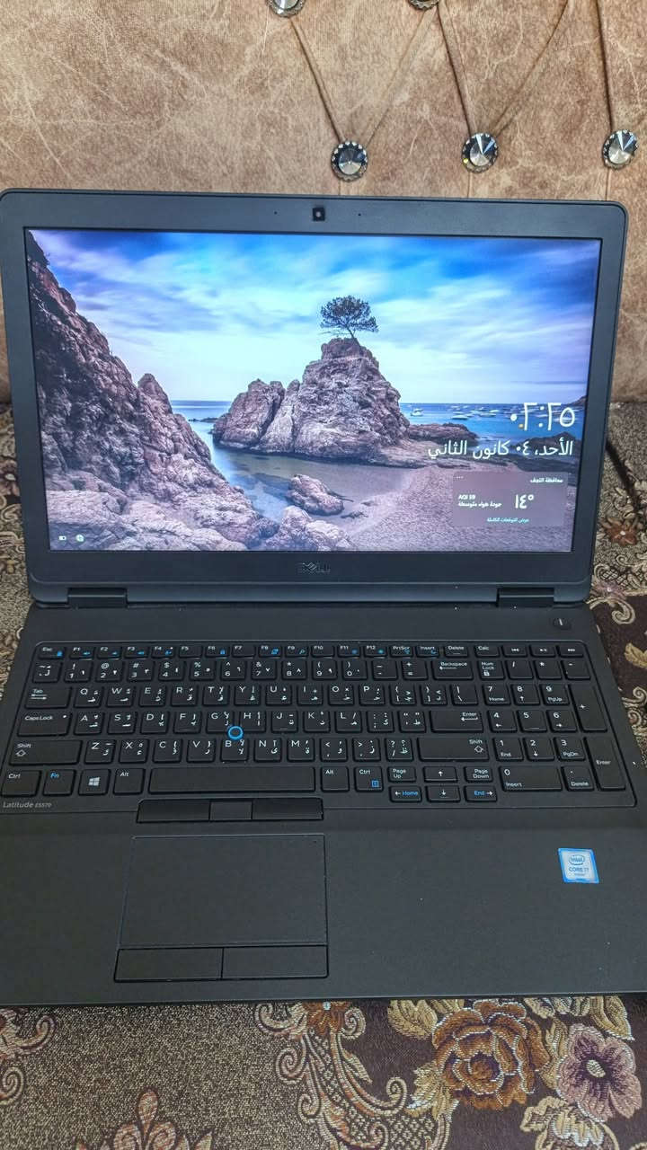 حاسبه للبيع نضيفه كلش وستعمال قليل ***********
