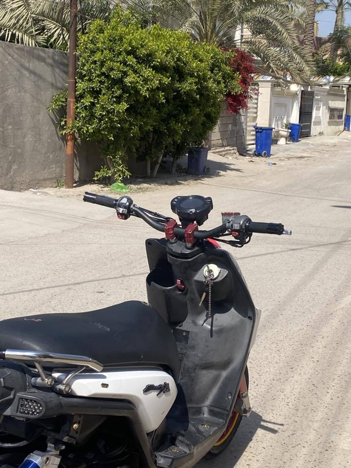 سكنس جبلي بلاد مكينه جديده بجيس دراجه نشطه وبيها مكينه كلش قويه دراجه مزوده صدر وفج وستاند ودبل خلفي وستيرد وسبايدر تعلاكه غراضها لبلاديه اطيكياهن وياها صدر وفج بلادي وياها دبل خلفي بلاد وياها ستاند بلادي وياها ذيلها بلادي وياها غراضها كامله دراجه تخبل ومال سفر كلش نشطه مناقصها اي شي مكاني جزيره بغداد السياحيه سعر ١٢٠٠ وبيها مجال ***********
