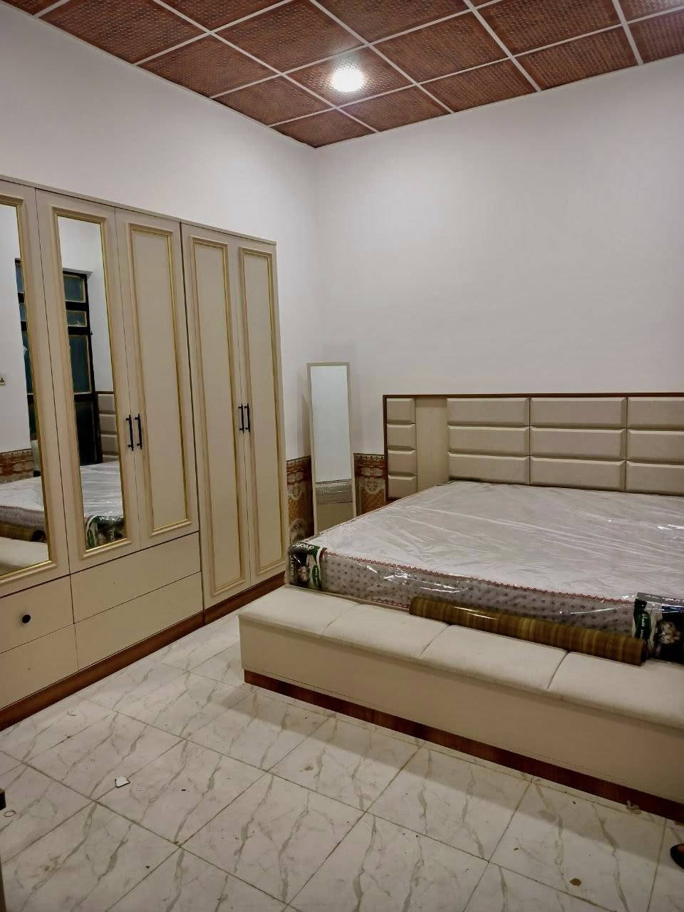 السلام عليكم
اجاك العيد وتريد تغير ديكور غرفتك وغرفتك تركيه أو عراقيه ماعليك بس تتواصل ويانه والحل يمنا فتح ونقل وشد وتصليح 
واسعارنا مناسبه للإستفسار 📞***********
