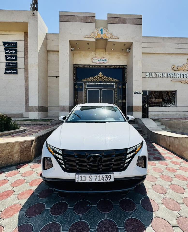 اسعد الله ايامكم بكل خير

الحلال للبيع للبيع او الامراوس 

هونداي توكسان 2023 لون ابيض ثلجي ❄️ 
خليجيه كفاله عامه على وضع الوكاله 👌
من الصبغ و الضربه و التبديل و البارد و الفتح
عدا رصعه صغيره بالصندوك و باقيه على وضعها و اضحه بالصور  
رقم بغداد 11 هزه و سنويه و ارقام جديده باسمي 
مداور ثاني يوم 
🦾السياره على ايد وحده استلام زيرو  ماشيه 41 الف km 

المواصفات:
🥷كراسي كهرباء ثنين
🥷مري شفط
🥷اشاره بالمرايه
🥷ترحيب ابواب و اناره و مرايات
🥷شاشه كار بلي بلاد
🥷تحكمات ستيرن
🥷بصمه 
🥷تخم ويل كب مع تخم تاير جديد وكاله
🥷حساس امامي خلفي
🥷كامره دواره اوتر
🥷مرايه عاكسه للضوء
🥷تبريد امامي خلفي 
🥷بردات جانبيه بالابواب 
🥷كشنات مغلفه جلد اصلي مطعم رصاصي باسود
🥷لايت عالي ناصي زينون بلاد 
و الخ من المواصفات المعروفه….

علما السياره على وضع الشركه استخدام شخصي بعدها حتى بماي الوكاله الوردي 
كلها بلاد حداديه امامي خلفي تخم تاير باتري كله شركه 
سبير و العده بعدها ما نازلات 

السعر 195$و بيها مجال بسيط للشراي

للتواصل *********** 
مكان السياره النجف الاشرف
