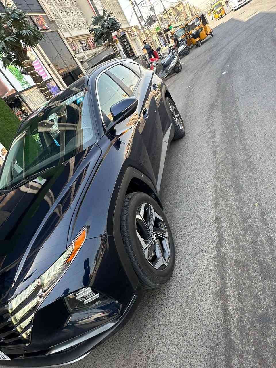توسان هايبرد 2023
رقم بغداد بسمي سياره بصمه
تشغل عن بعد
جنطه كهربائية
فور ويل
كير دكم
داخل لونين 
ماشيه 41
حادثهة بنيد فقط
وبل عراق خشم الجاملق لا لغد ولا شاصي
سعر 170 بيهة مجال قليل
مكاني بغداد
***********
