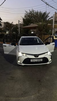 كورلا 2025 شكل خليجي  مكينه 1800 هايبرد  ماشيه السيارة ماشيه 25000 قاب...