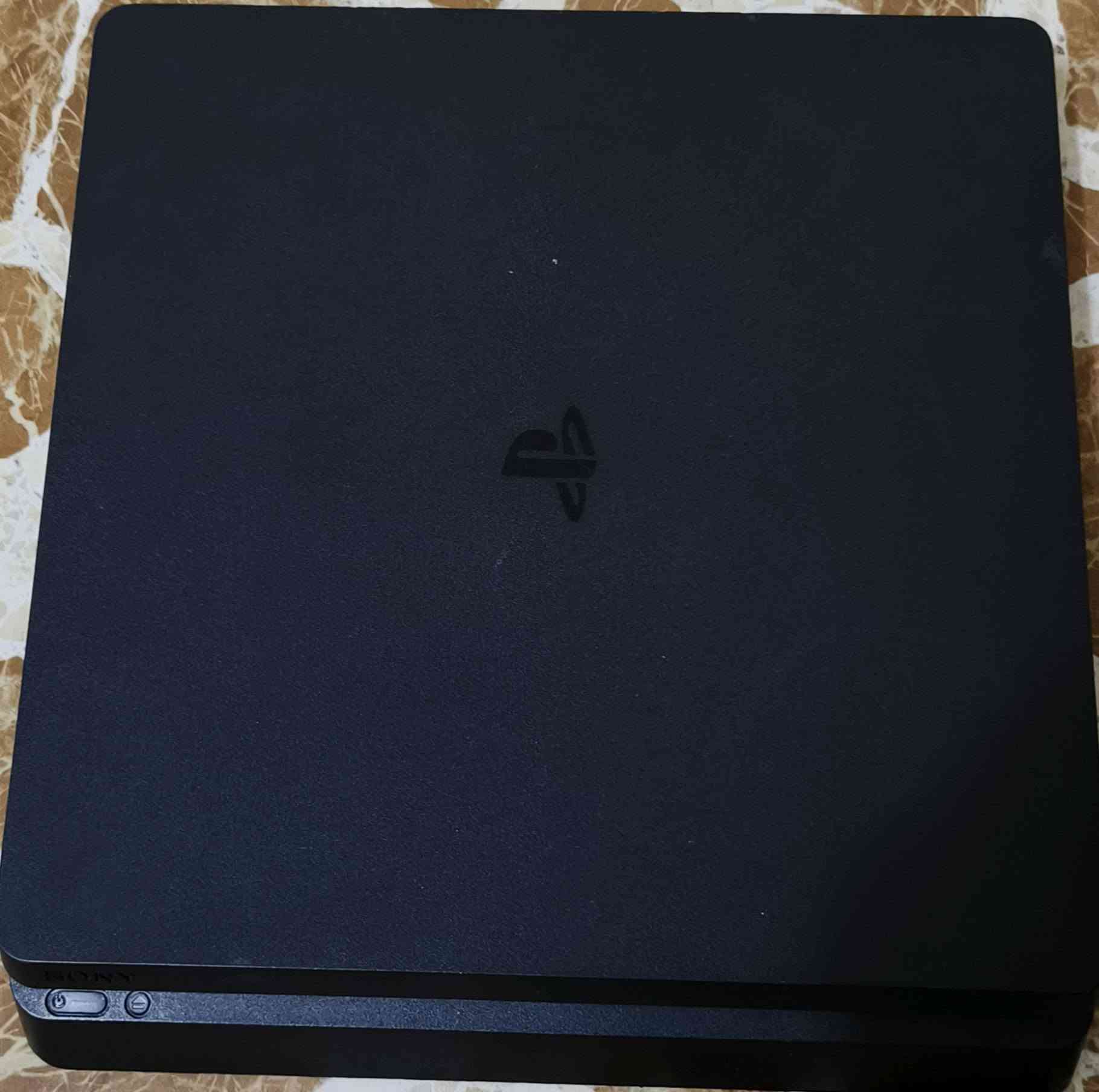 بلي فور 4 سليم مع جوستك و قرص
مع جهاز UPS جديد ما مستخدم و لا مشتغل 
للبيع السعر 250 او مراوس بايباد شنو عندك نزل بالتعليقات 
ملاحظة البلي ما مفتوح جدا جدا نظيف 
المكان الرمادي


**إذا كنت صاحب هذا الإعلان وتريد حذفه لأي سبب، رجاءا أرسل رسالة إلى الدعم الفني**