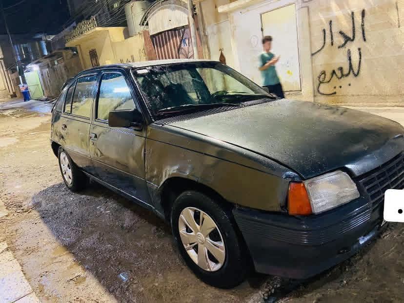 اوبل كاديت 16 كير توماتيك محرك بدايه صرف السعر 21ورقة بيها مجال بسيط العنوان موصل الايمن منطقة تل الرمان  رقم مسطره وكاربون بنزين ***********

