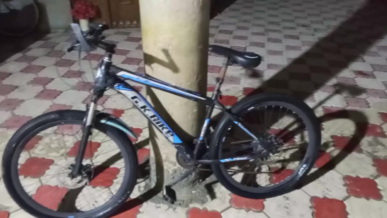 بايسكل نوع جبلي
السعر 85 و بي مجال 
موقع نجف اشرف حي فرات 
رقم الهاتف ***********
تفاصيل خاص
