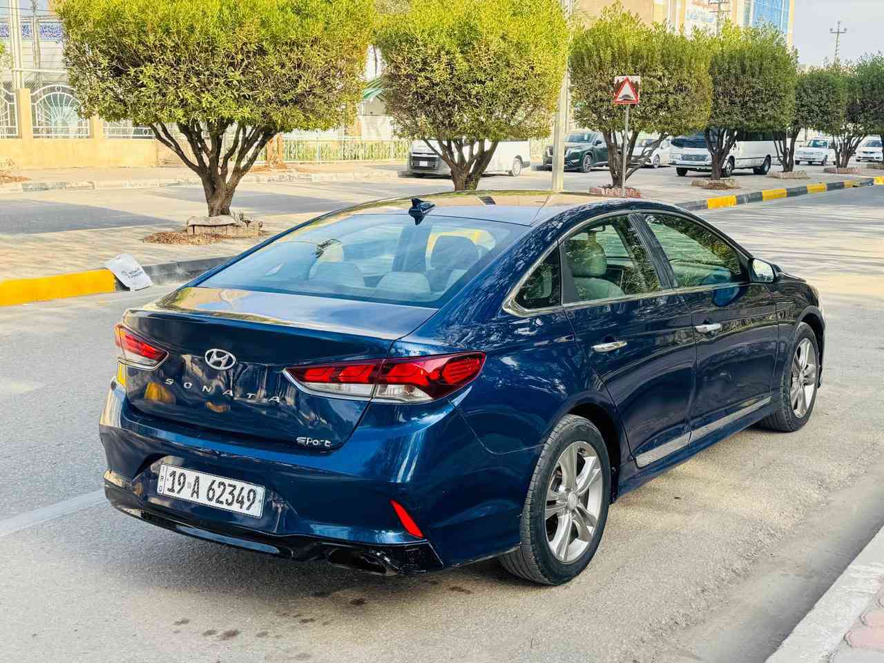 سوناته موديل 2019وارد امريكي حادثه جاملغ وبنيد وبيه باب صبغ كلير السعر 128قابل للتفاوض للستفسار اكثر اتصال علئ الرقم ***********مواصفات السياره فول مواصفات عده الفتحه سبورت بصمه بصمه ابواب تحكم استيرن مثبت سرعه كامره شاشه كشنات كهربايه نضام ايكو شحن لا سلكي قطعتين تبريد رادار جانبي حساسات مكينه وكير مكفولات تخم تاير حداديه جديده رقم كربلاء نكليزي مكان السياره كربلاء
