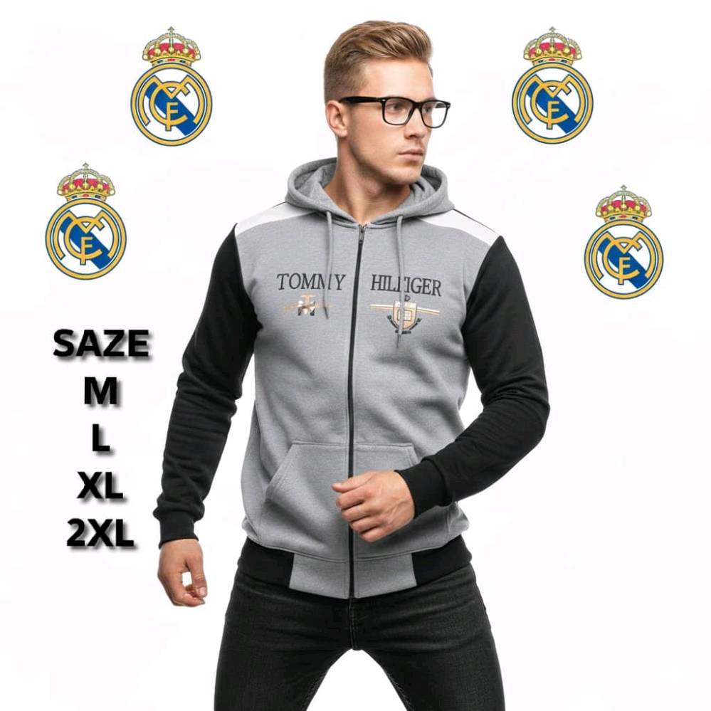 معروض للبيع مجموعة من الهوديات والجاكيتات المتنوعة، بتصاميم عصرية ومختلفة الألوان. الملابس بحالة ممتازة وتناسب جميع الأذواق وتجعل من السهل تعزيز إطلالتك بأسلوب أنيق ومريح. كل قطعة تتميز بتفاصيل فريدة وشعارات أنيقة على الصدر. مناسبة لفصل الخريف والشتاء وتوفر دفء مثالي.