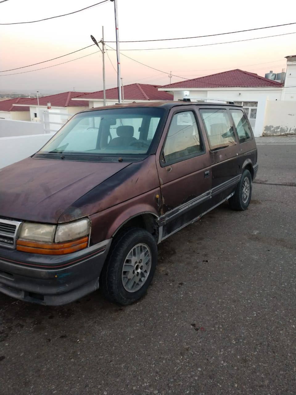 سلام عليكم سياره دوج موديل 91 سنويه كارتونيه بدون راعي اتكفل عشائر وسرقه السياره ضارب عقل وجبتلهه واحد بس شيدو تنمر طبيعي هسه بس علئ الثالث تمشي السعر 10اوراق وبيهه مجال قليل الحسينيه الراشديه ملاحضه كير ومحرك كالوبر ***********
