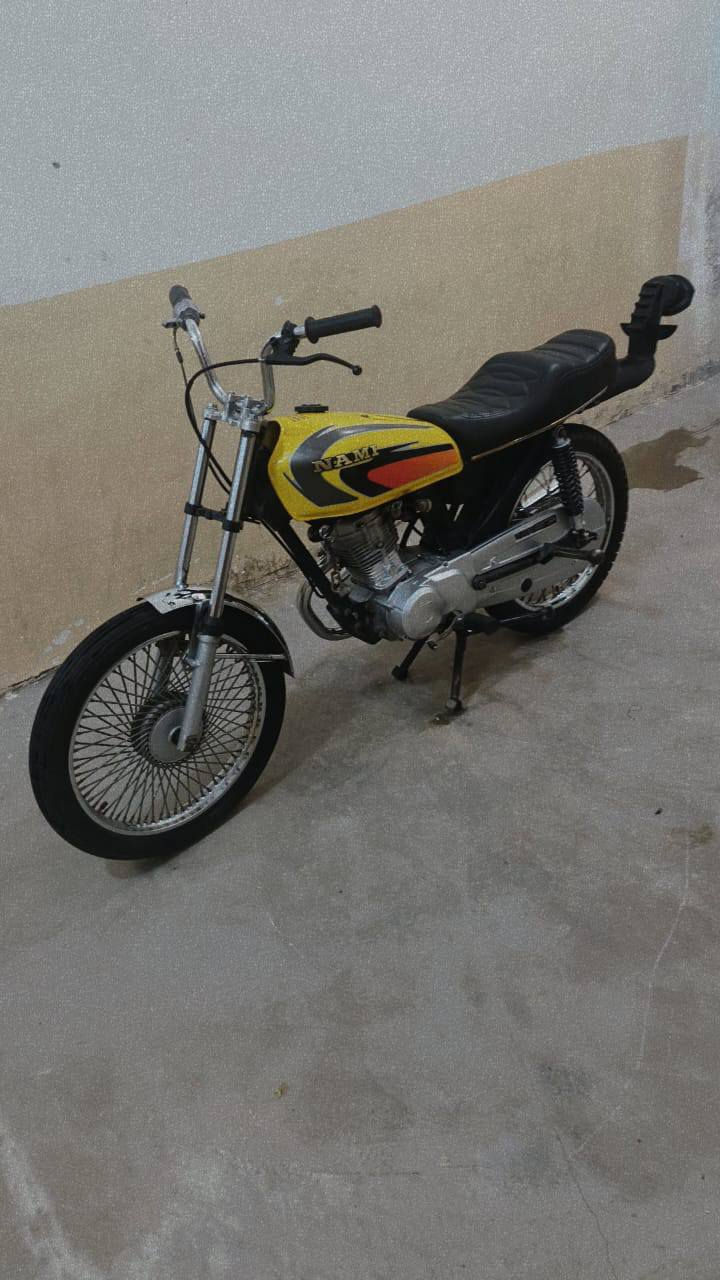 السلام عليكم دراجه اربعه قير للبيع مستعجل على بيعتها الدراجه اوراق مدير 11 الله شاهد شرعه قويه المكان نجف عالفحص السعر 600 وهذا رقم الواتساب /***********
