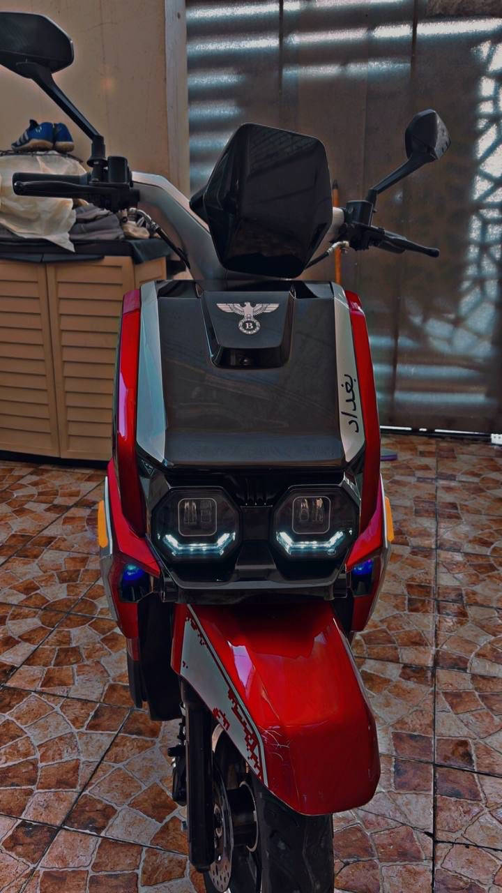 سلام عليكم دراجه  شحن اباجي ام عيون للبيع. ٦ بطاريات. سرعه ٧٠ حقيقي ٣ سرع   نضام  R بيها لون الماروني السعر ٧٢٠ وبيها مجال مكاني بغداد البنوك ***********
