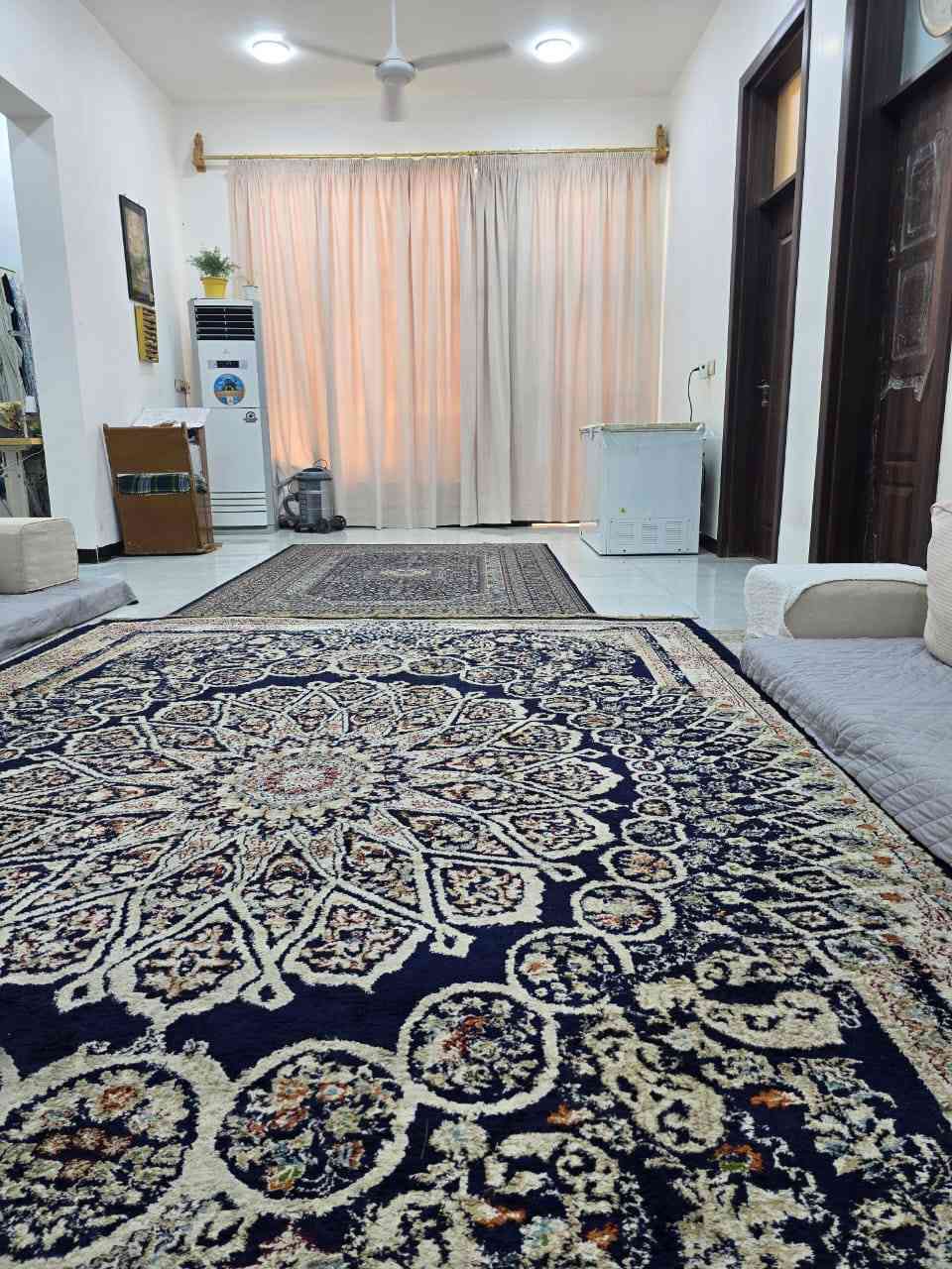 بيت جديد للبيع على طريق السنيه سياحي مساحته 600م قريب على شارع رئيسي خدمات كامله بناء 4غرف وصاله ومطبخ واستقبال وحمام طارمه حلوه تفاصيل أكثر على رقم ***********
