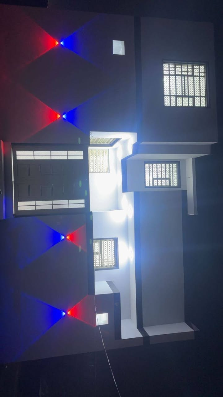 السلام عليكم...
دار سكن للبيع المساحه ١٠٠م ركن وجهين على شارع ١٥م
بناء حديث درجة اولى مامسكون قبل يومين كمل.
العنوان الناصريه الحبيليه بصف الأولى.
محتوى الدار. استقبال * صاله * غرفه * مطبخ * صحيات داخليه وخارجيه.
مع صاله كبيره فوق.
السعر جداً مناسب ١١٠ مليون مع المجال بيع مستعجل.
-----------------------------------
للإستفسار أكثر زياره مكتب ديار الهلالي للعقارات الواقع في حي العسكري شارع المدارس قرب مدرسه عمار بن ياسر.
رقم الهاتف ***********
