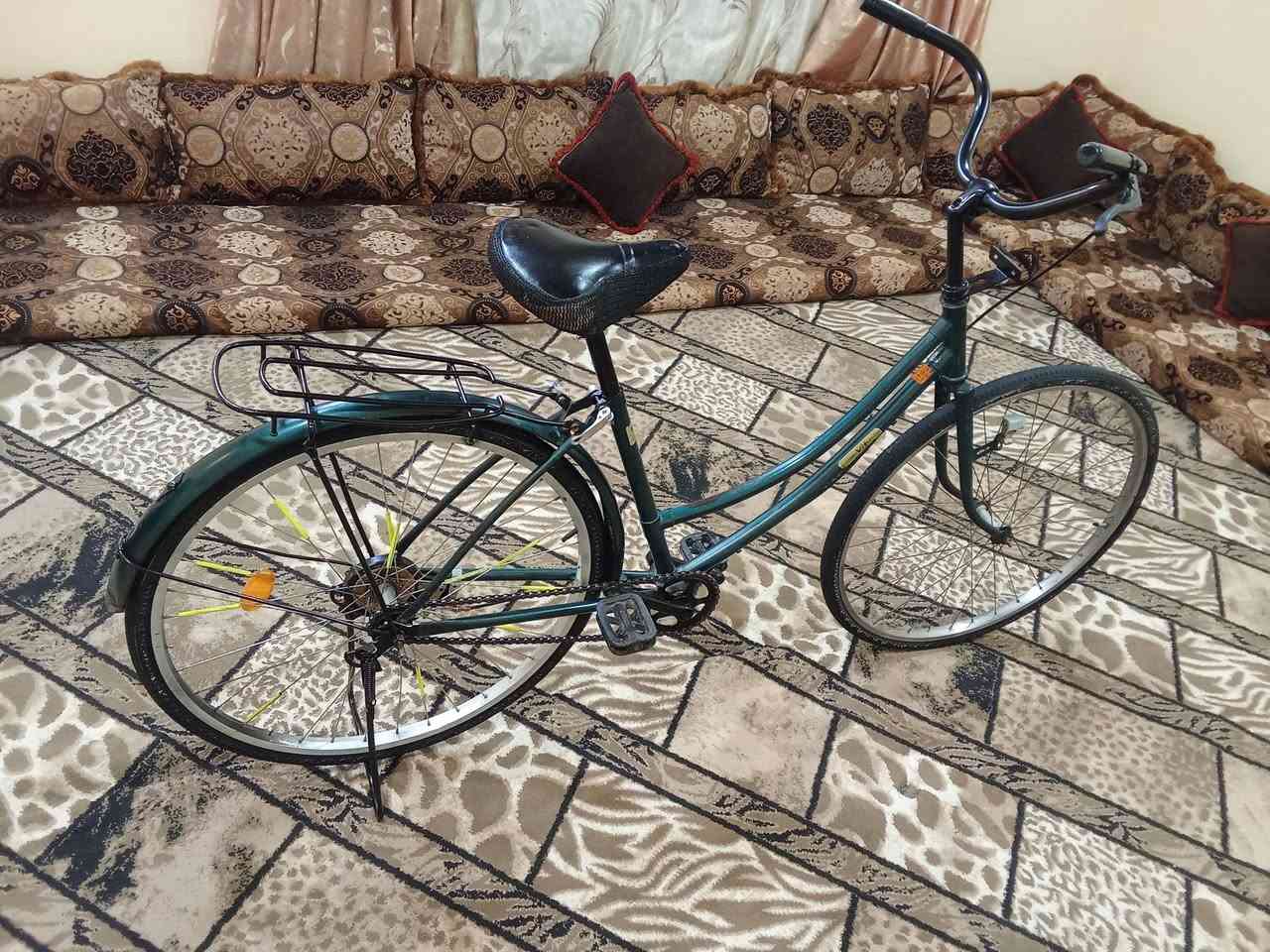 سلام عليكم بايسكل نظيف للبيع حجم 26 السعر 45وبي مجال المكان موصل جانب الأيمن منطقة اصلاح الزراعي الانتصال خاص او عالرقم ***********
