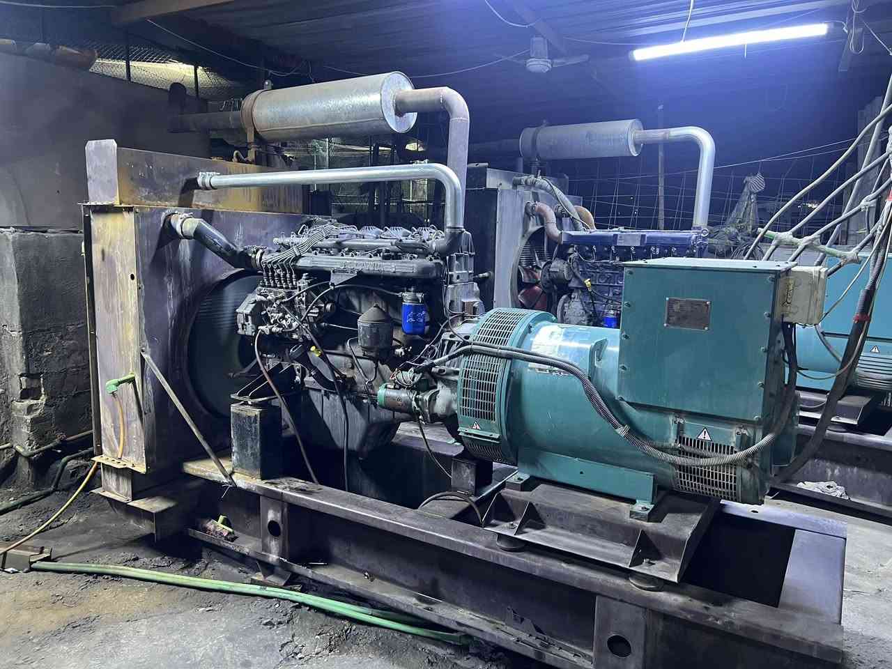 سكانيه بومه 95 قبق بلاستك كهربائيه
توليد (350) كيفي اوربي  طبك جديد عل حمل (670) فعلي
لابخار ولاتنقيص بغداد الزعفرانيه السعر (65) ورقه الاتصال ***********
